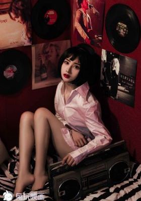 日韩欧美老女人_4K迅雷电影在线