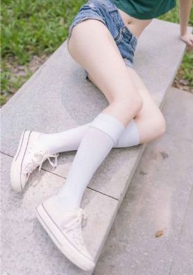 欧美拥抱图片_DVD完整版观看