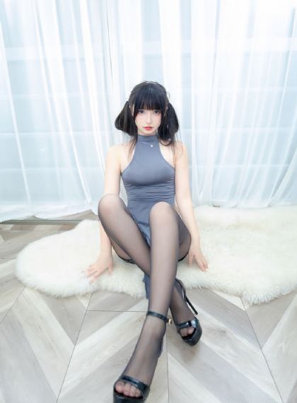 欧美精品女装店_BD国语手机在线观看