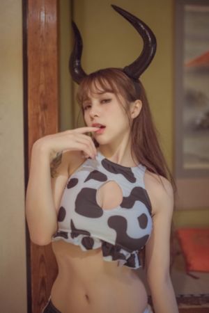 欧美妆容教程外国美女_蓝光免费观看韩国